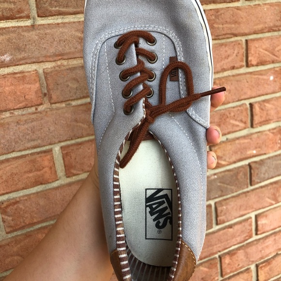 Men’s Vans - Picture 2 of 6